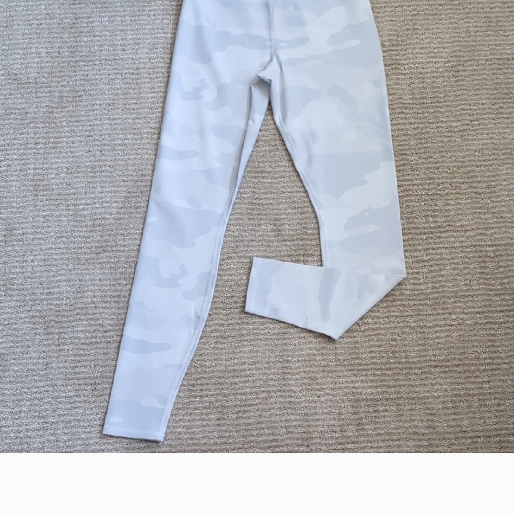 Alo Leggings They Fit Too Big Willing To Trade For A Size S .